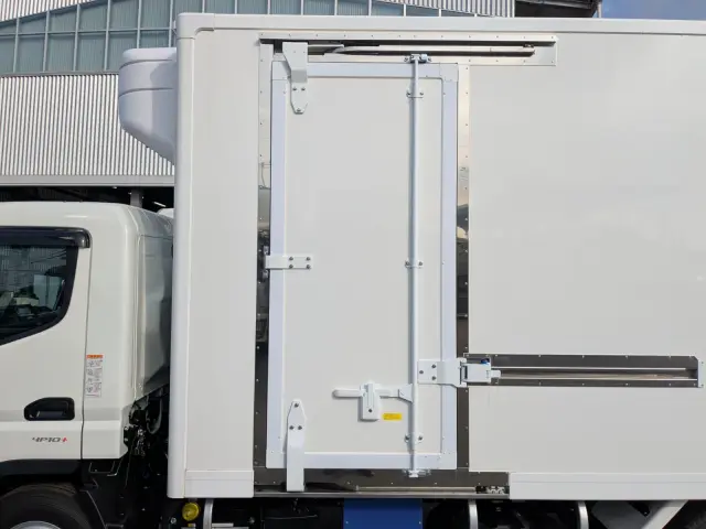 三菱 キャンター 2RG-FEB50(2WD)の写真14