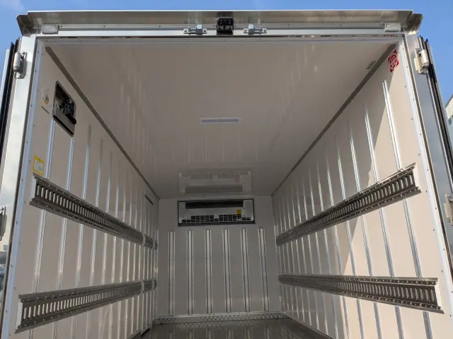 三菱 キャンター 2RG-FEB50(2WD)の写真21