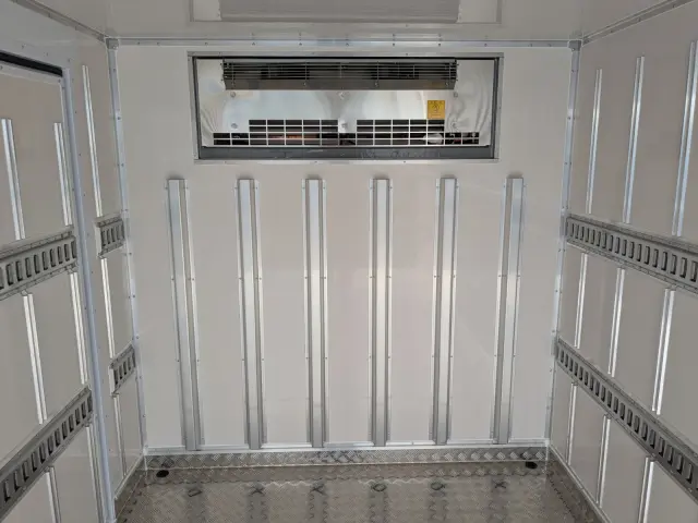 三菱 キャンター 2RG-FEB50(2WD)の写真23