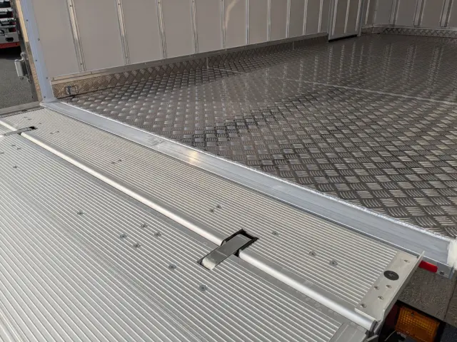 三菱 キャンター 2RG-FEB50(2WD)の写真33