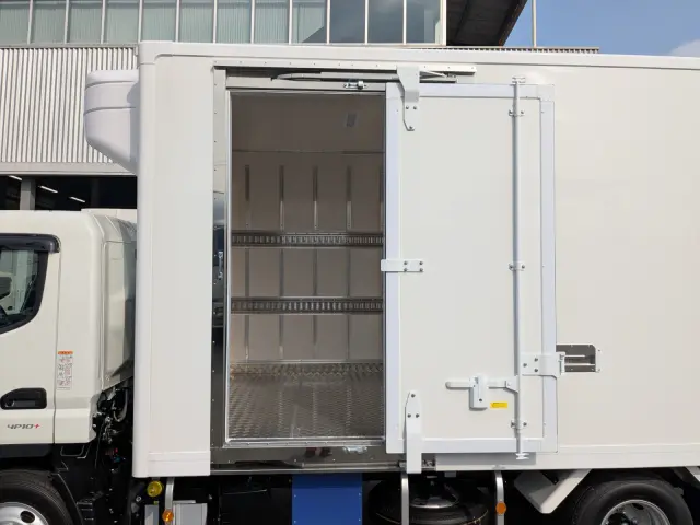 三菱 キャンター 2RG-FEB50(2WD)の写真15