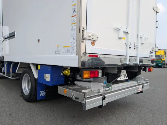 三菱 キャンター 2RG-FEB50(2WD)の写真6