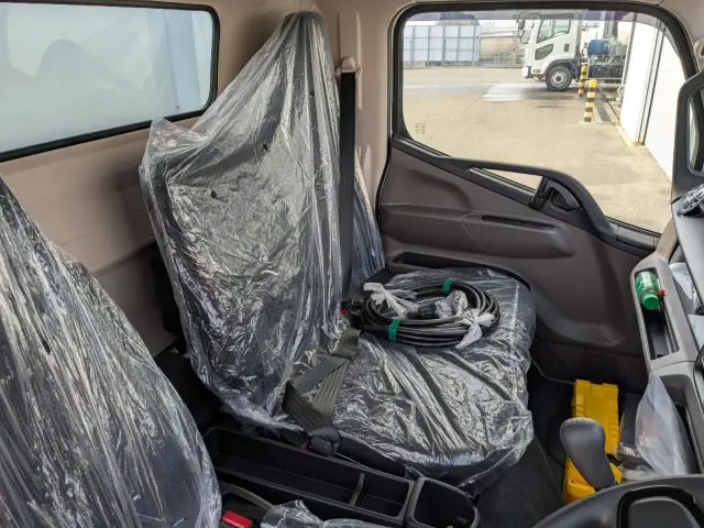 三菱 キャンター 2RG-FEB50(2WD)の写真38