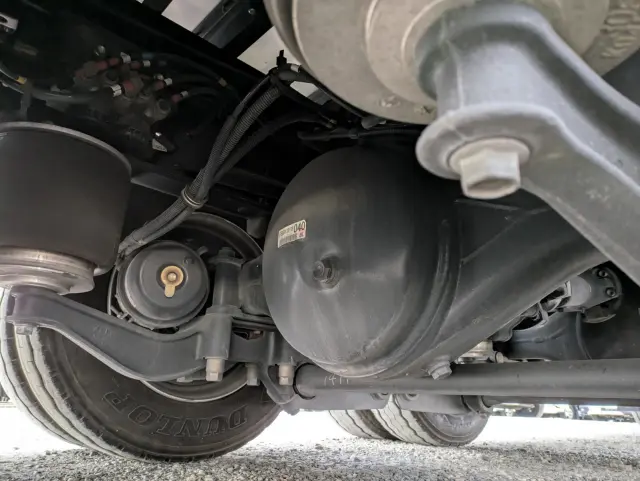 いすゞ ギガ 2PG-CYJ77D(8x4)の写真31