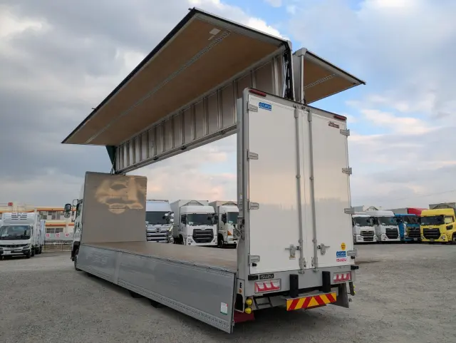 いすゞ ギガ 2PG-CYJ77D(8x4)の写真35