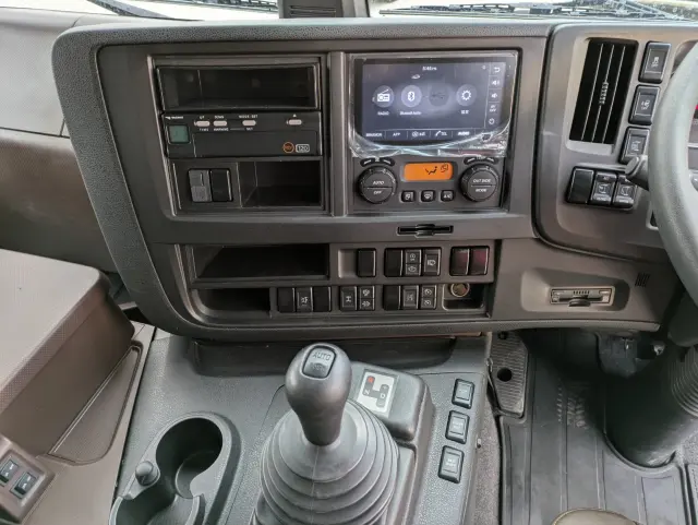 いすゞ ギガ 2PG-CYJ77D(8x4)の写真40