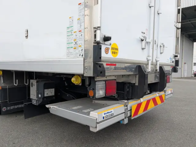 いすゞ フォワード 2PG-FTR90V4(2WD)の写真6