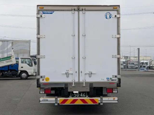 いすゞ フォワード 2PG-FTR90V4(2WD)の写真8