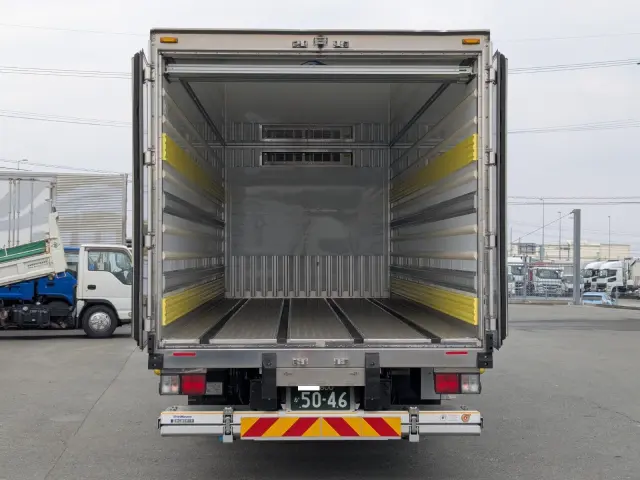 いすゞ フォワード 2PG-FTR90V4(2WD)の写真9