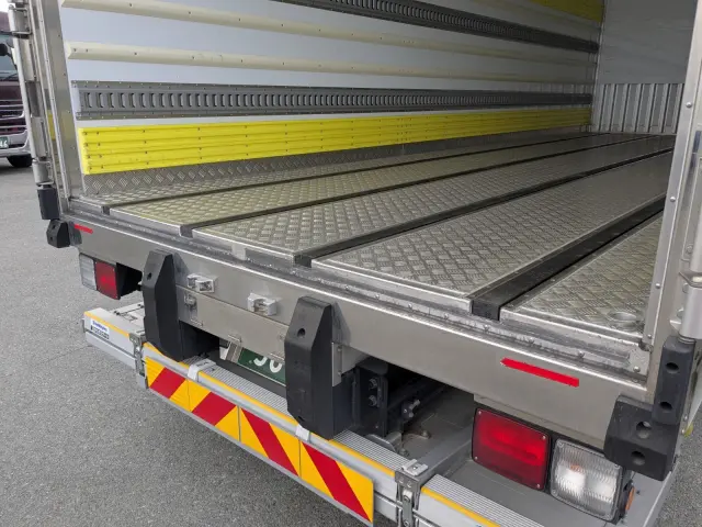 いすゞ フォワード 2PG-FTR90V4(2WD)の写真16