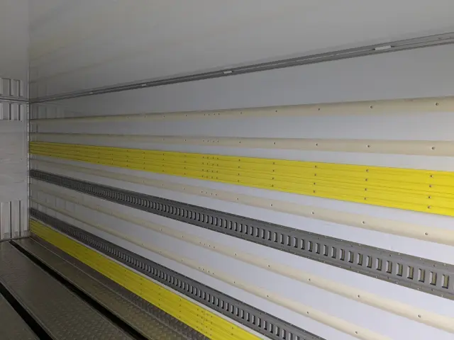 いすゞ フォワード 2PG-FTR90V4(2WD)の写真23