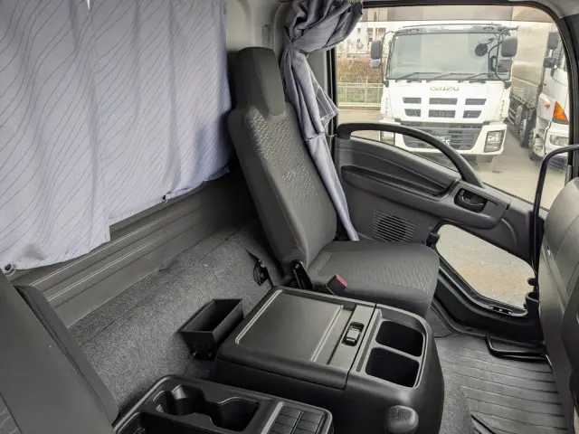 いすゞ フォワード 2PG-FTR90V4(2WD)の写真31