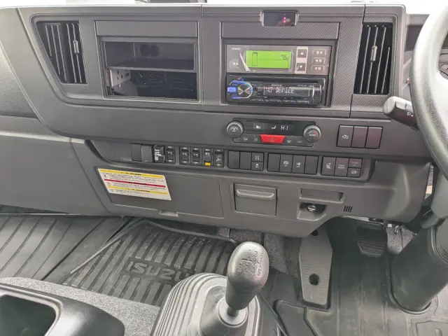 いすゞ フォワード 2PG-FTR90V4(2WD)の写真32