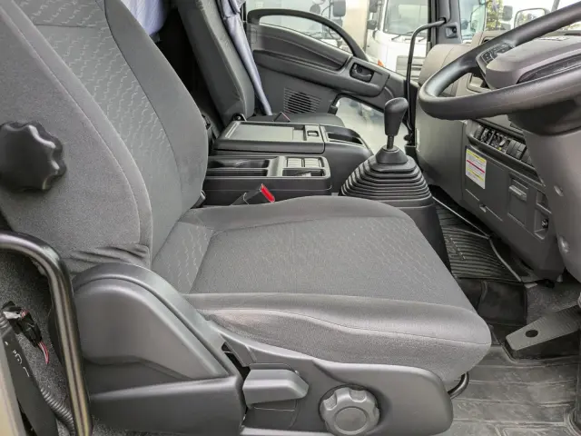 いすゞ フォワード 2PG-FTR90V4(2WD)の写真34