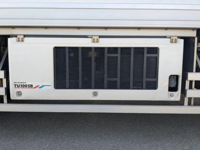 日野 プロフィア 2DG-FR1AHC(6x2)の写真32