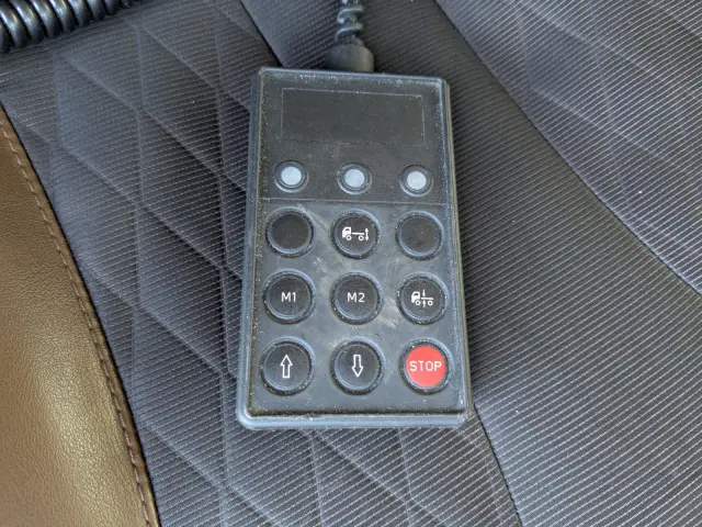 日野 プロフィア 2DG-FR1AHC(6x2)の写真40