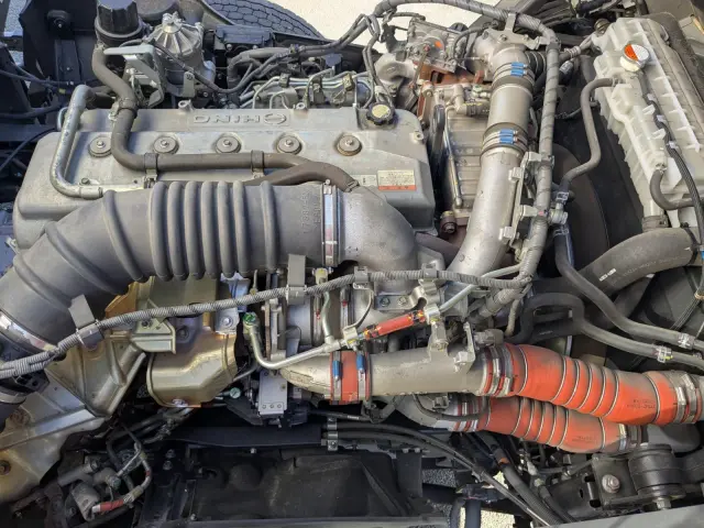 日野 プロフィア 2DG-FR1AHC(6x2)の写真45