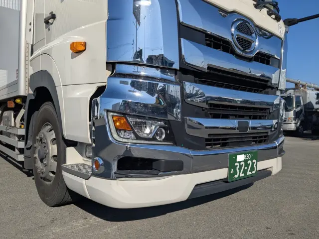 日野 プロフィア 2DG-FR1AHC(6x2)の写真47