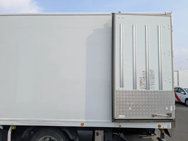 日野 レンジャー 2KG-FD2ABG(2WD)の写真10