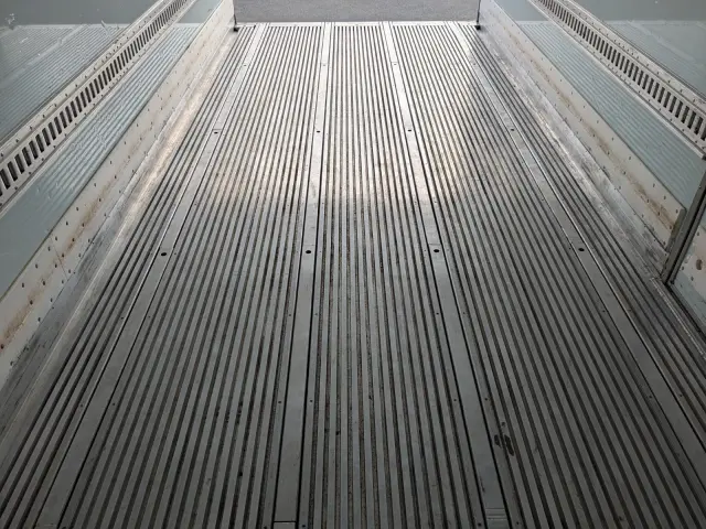 日野 レンジャー 2KG-FD2ABG(2WD)の写真27