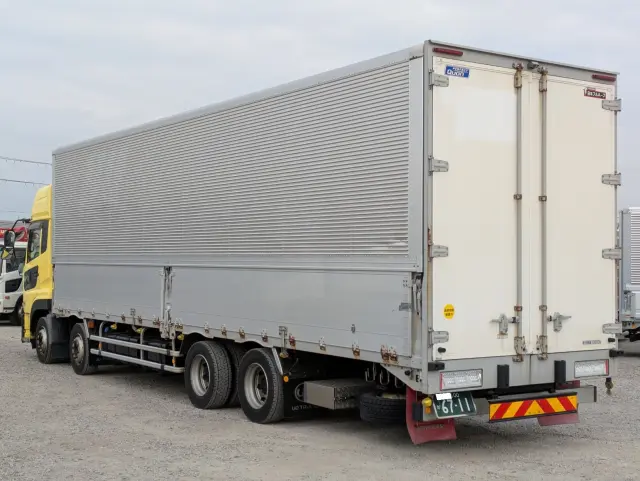 ＵＤ クオン 2PG-CG5CA(8x4)の写真6