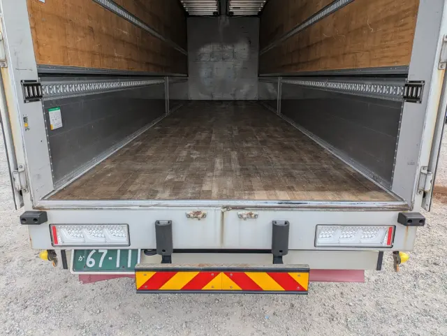 ＵＤ クオン 2PG-CG5CA(8x4)の写真12