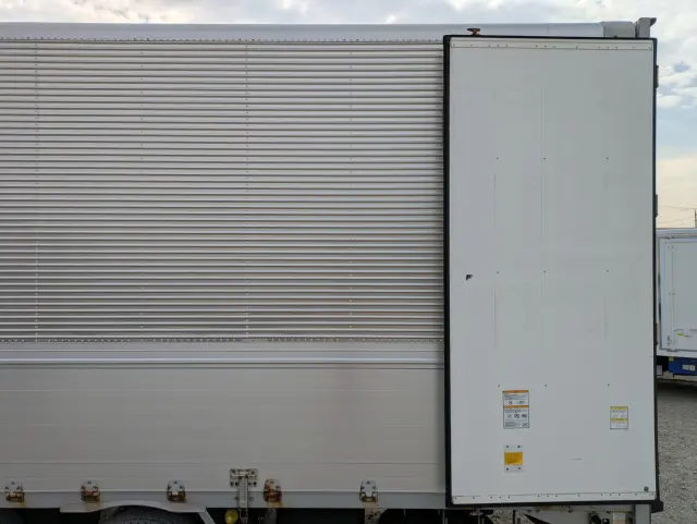 ＵＤ クオン 2PG-CG5CA(8x4)の写真18