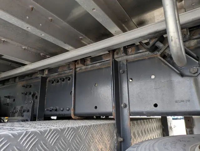 ＵＤ クオン 2PG-CG5CA(8x4)の写真21