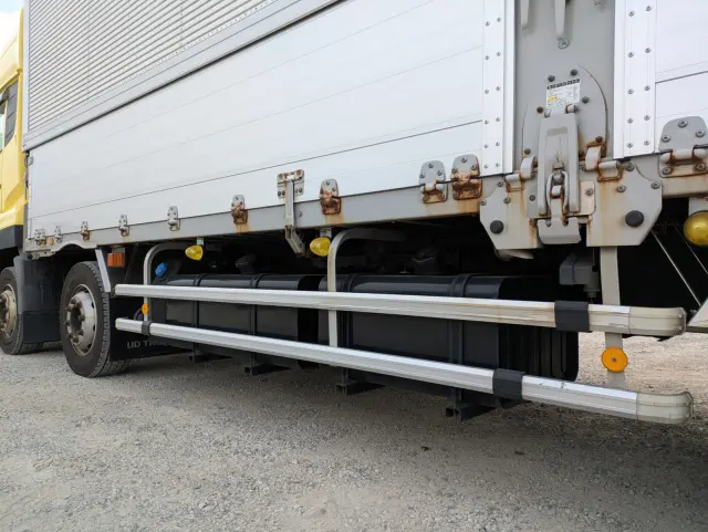 ＵＤ クオン 2PG-CG5CA(8x4)の写真24