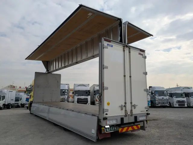 ＵＤ クオン 2PG-CG5CA(8x4)の写真34