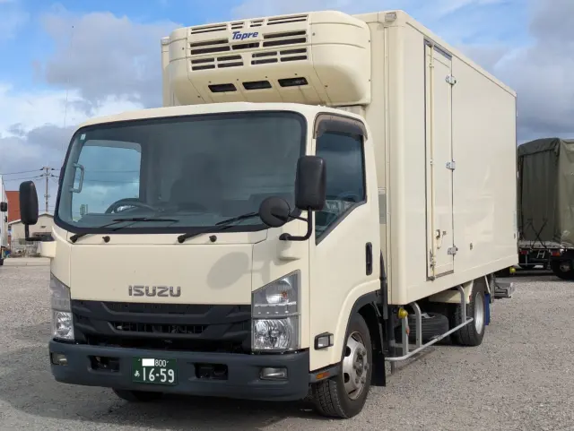 いすゞ エルフ TPG-NPR85AN(2WD)の写真1