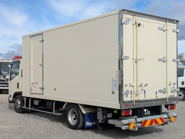 いすゞ エルフ TPG-NPR85AN(2WD)の写真5