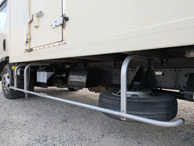 いすゞ エルフ TPG-NPR85AN(2WD)の写真28