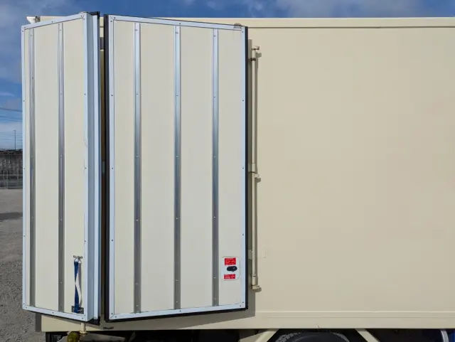 いすゞ エルフ TPG-NPR85AN(2WD)の写真32