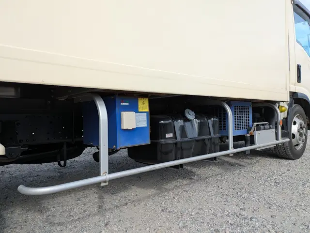 いすゞ エルフ TPG-NPR85AN(2WD)の写真36