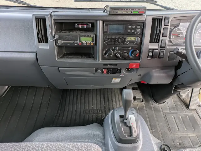 いすゞ エルフ TPG-NPR85AN(2WD)の写真41