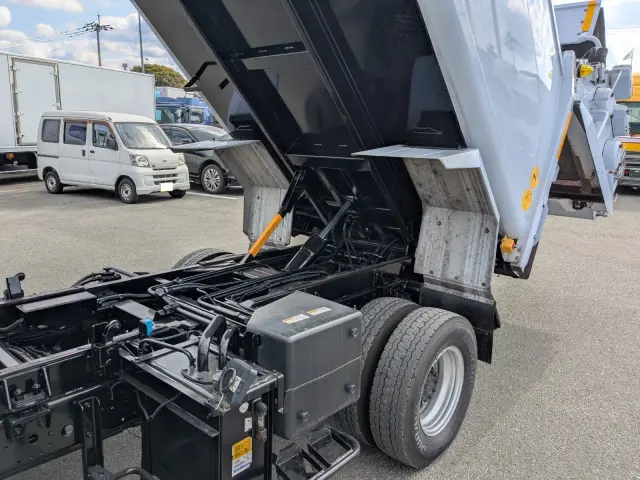 日野 デュトロ TKG-XZU700Mの写真19