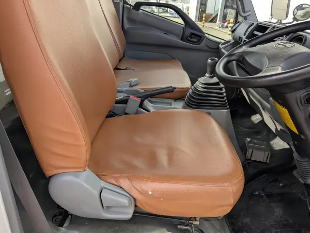 日野 デュトロ TKG-XZU700Mの写真36