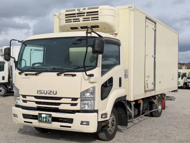 いすゞ フォワード TKG-FRR90T2の写真3