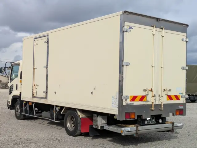 いすゞ フォワード TKG-FRR90T2の写真5