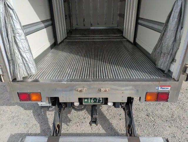 いすゞ フォワード TKG-FRR90T2の写真12