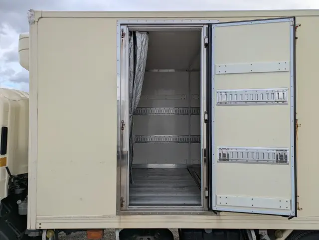 いすゞ フォワード TKG-FRR90T2の写真28