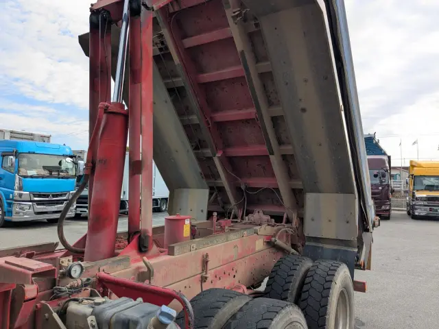 三菱 スーパーグレート QKG-FV60VX(6x4)の写真24