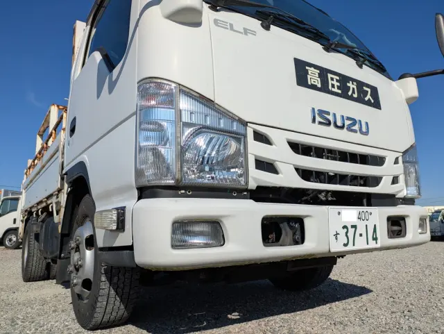 いすゞ エルフ TRG-NJR85A(2WD)の写真4