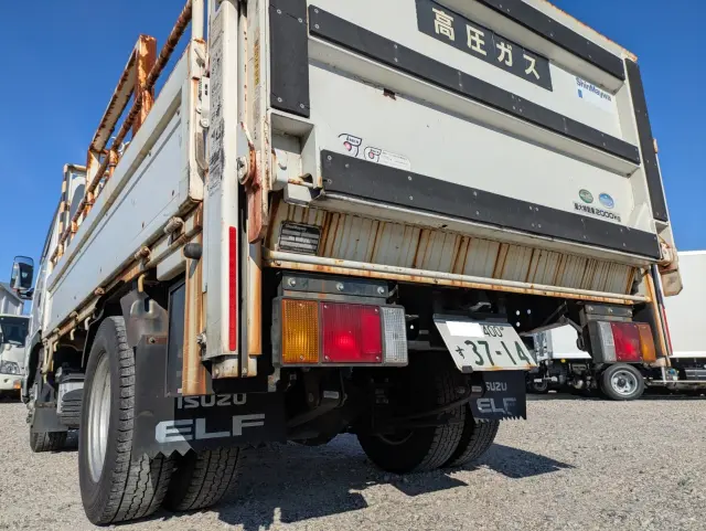 いすゞ エルフ TRG-NJR85A(2WD)の写真7