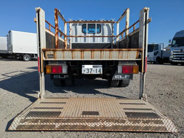 いすゞ エルフ TRG-NJR85A(2WD)の写真11