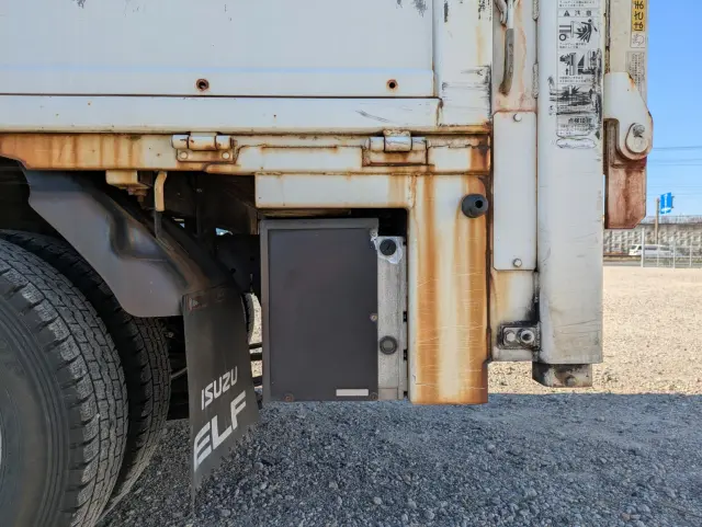 いすゞ エルフ TRG-NJR85A(2WD)の写真20