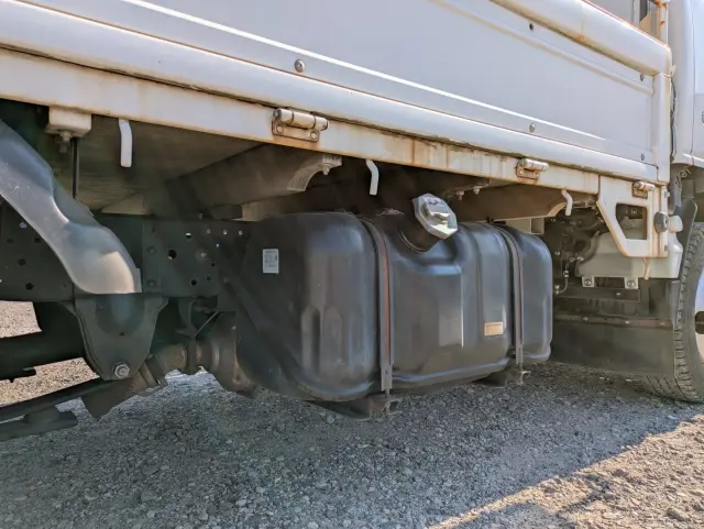 いすゞ エルフ TRG-NJR85A(2WD)の写真27