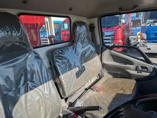 日野 デュトロ TPG-XZU650M(2WD)の写真35