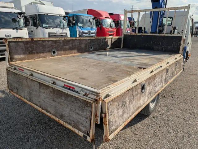 日野 デュトロ TPG-XZU650M(2WD)の写真17